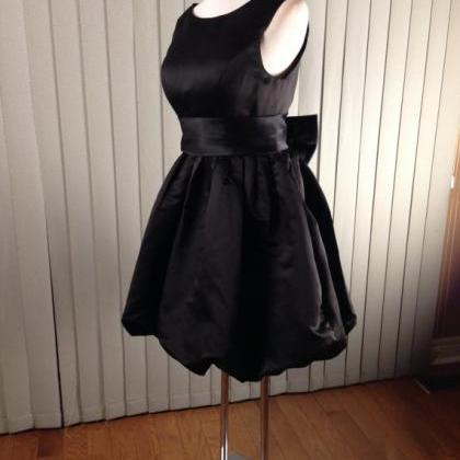 Short Black Bridesmaid Dress With Scoop Neck And..