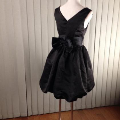 Short Black Bridesmaid Dress With Scoop Neck And..