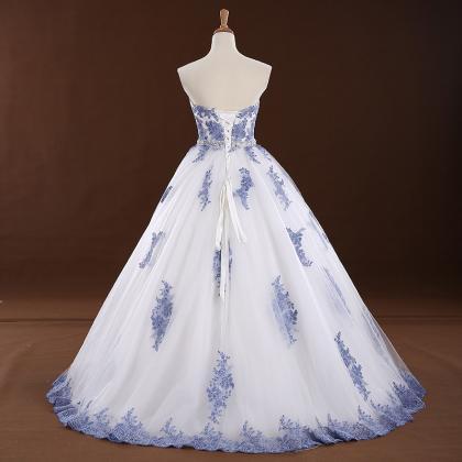 2017 Elegant Long Lace Applique Tulle Prom Dresses..
