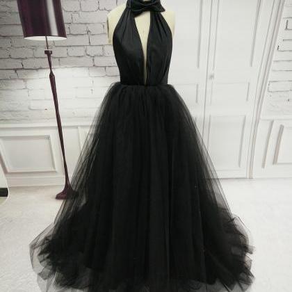 2017 Tulle Long Black Prom Dress With Halter..
