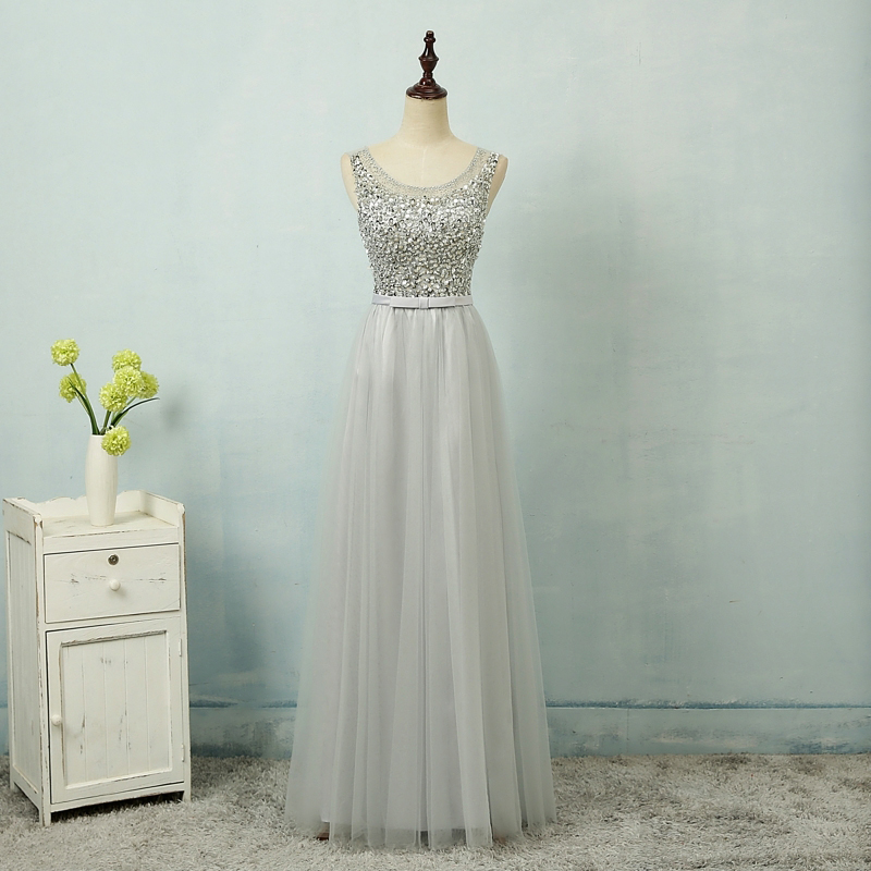 Sexy Gray Evening Dresses With Scoop Neck Long Elegant Tulle Beaded Prom Dresses Formal Gowns