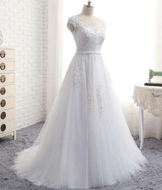 Charming White A Line Prom Dresses Tulle Cap Sleeve Evening Gowns With Lace Bodice