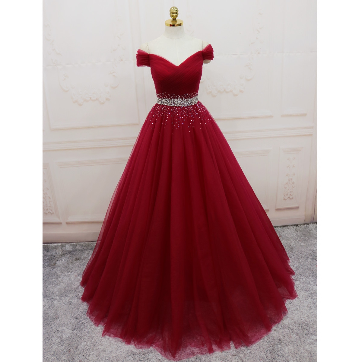 Burgundy Quinceanera Dress 2019 Cap Sleeve Ball Gowns Vestidos De 15 Debutante Gowns Prom Dresses Evening Gowns