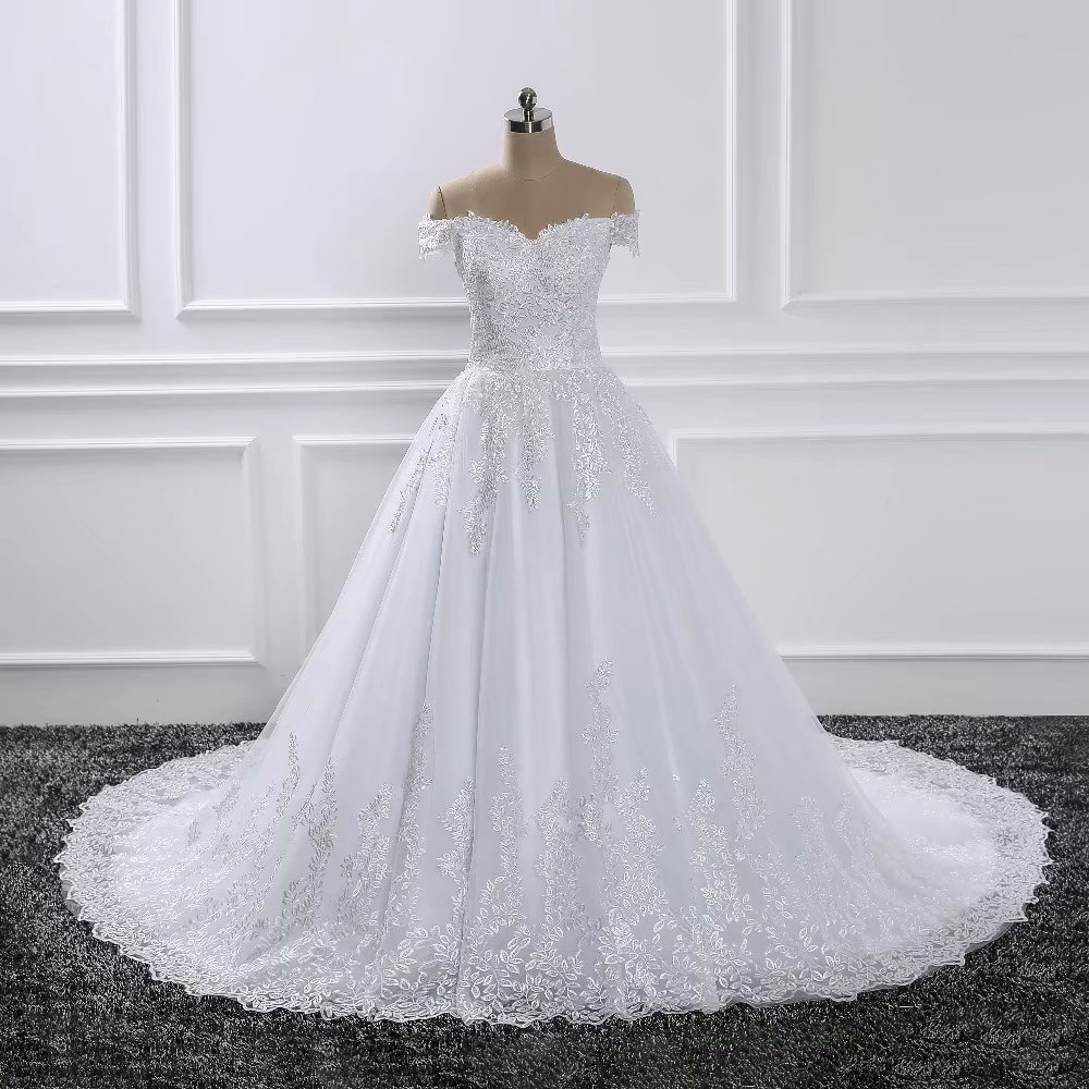 2019 Wedding Dresses Boat Neck Off The Shoulder Bridal Dress Lace Applique Wedding Ball Gowns