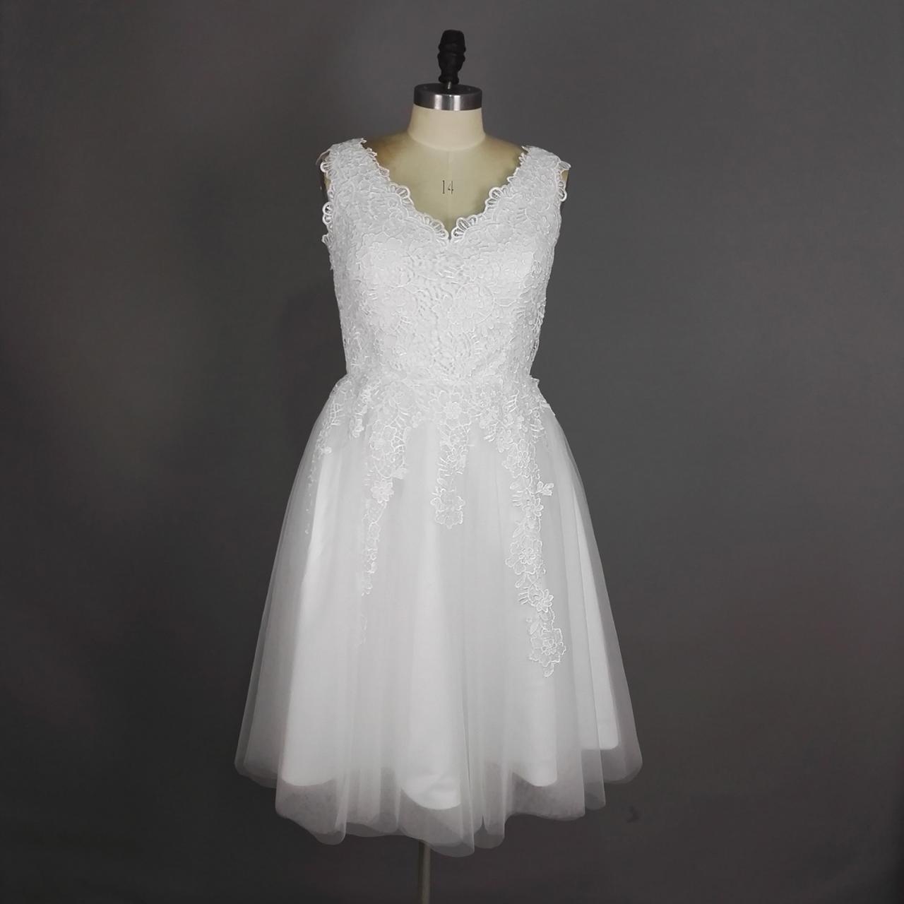 white maxi sun dress The Best Flowy White Dresses for Summer—From $22 main image 1