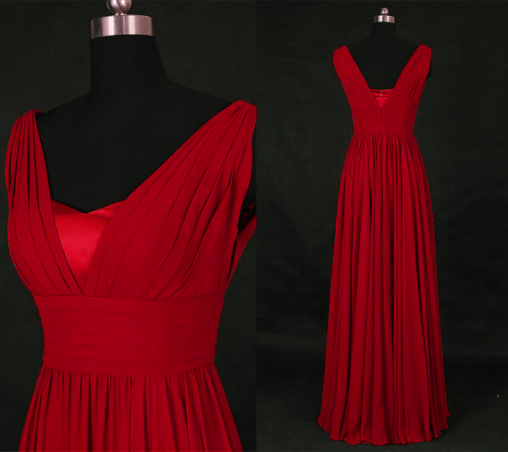 Red Strapless Ruched Floor Length Chiffon Prom Dress With V Neckline And Zipper Back