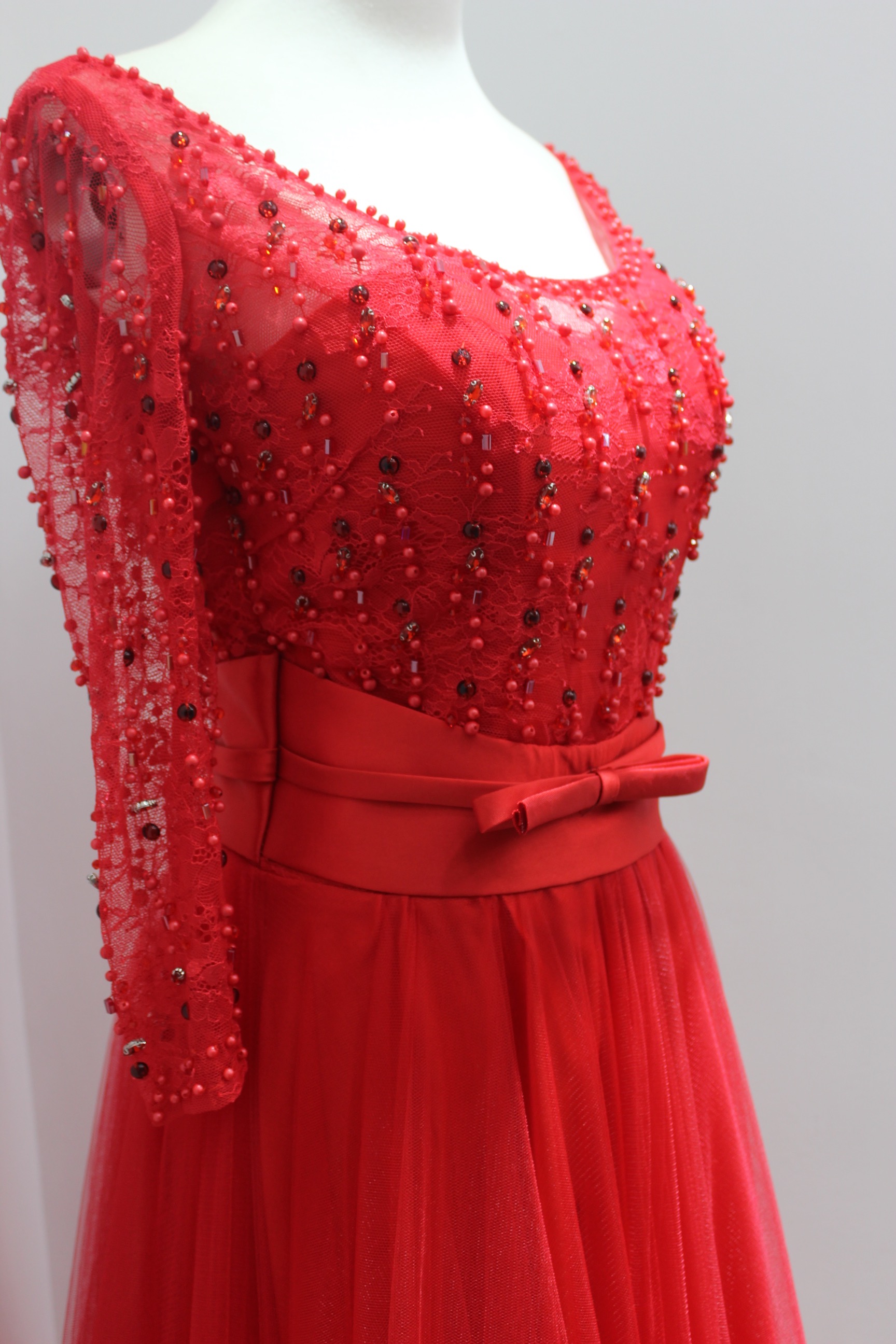 Sexy Red Long Sleeve Evening Dresses With Illusion Neckline Beaded Prom ...